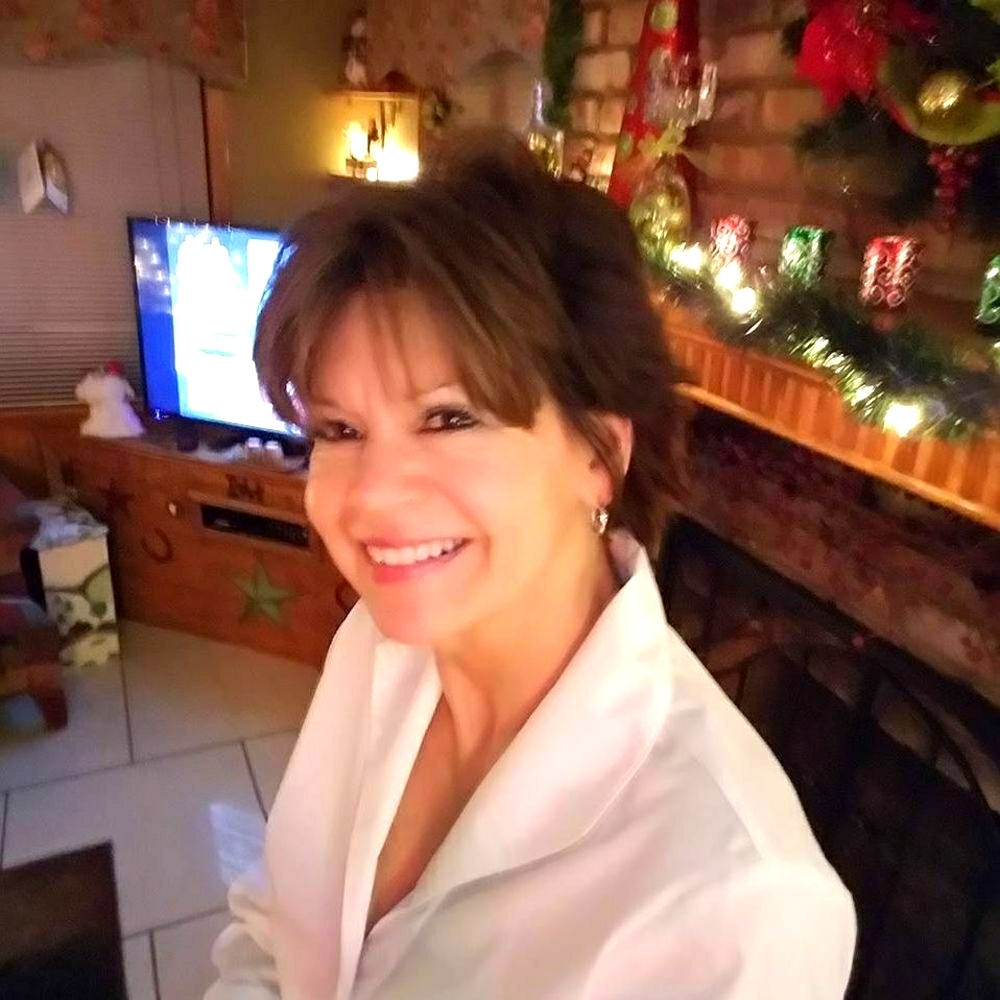 Meet your Posher, Gina